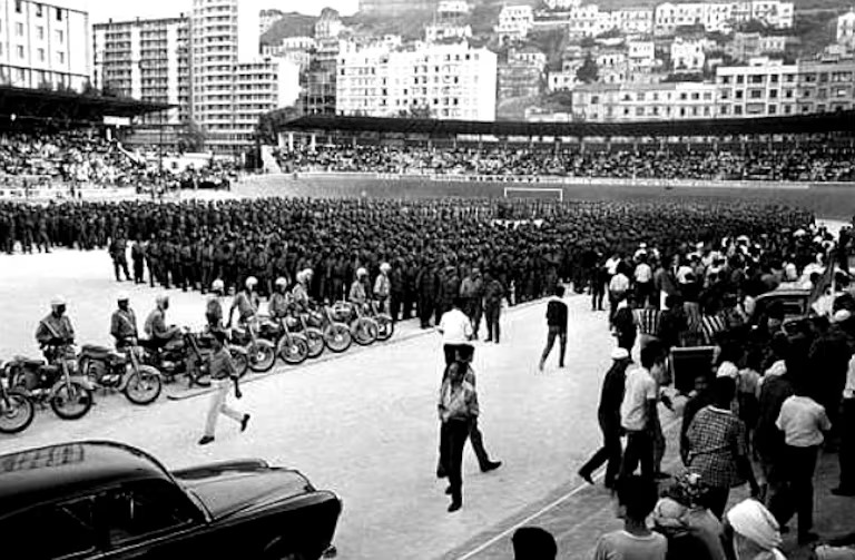 Armée des frontières à Alger