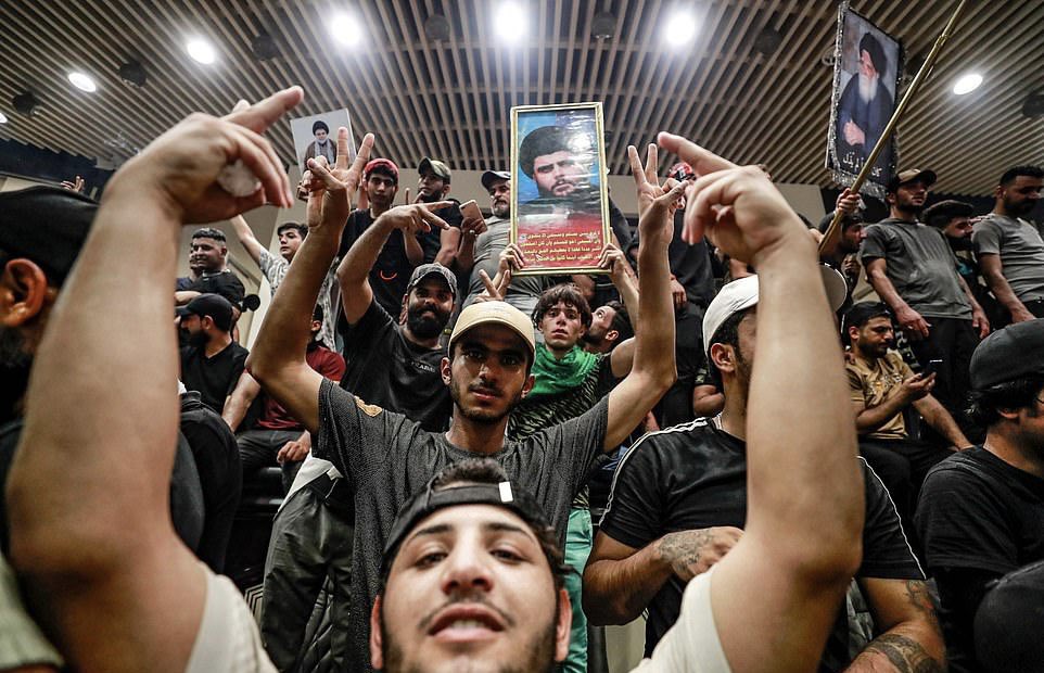 Les partisans de Moqtada Sadr au parlement