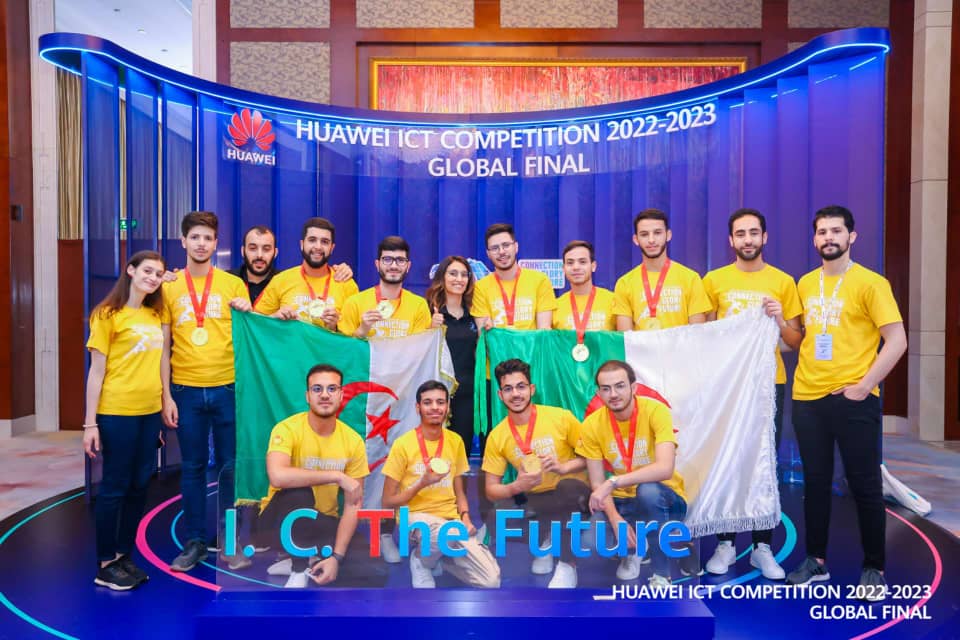 Les étudiants algériens vainqueur du prix Haiwai en Chine