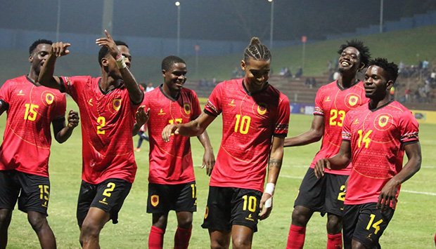 L'Angola, un pied en huitièmes de finale