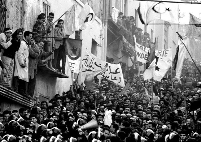 Un seul héros, le peuple