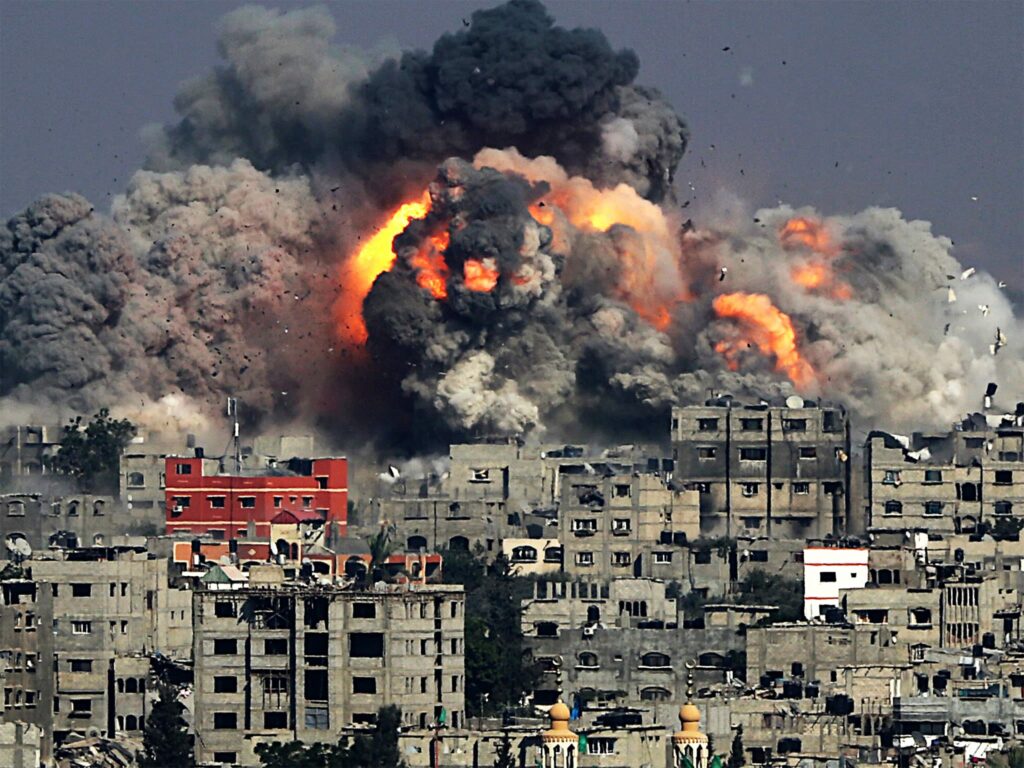Gaza bombardée par l'armée israélienne