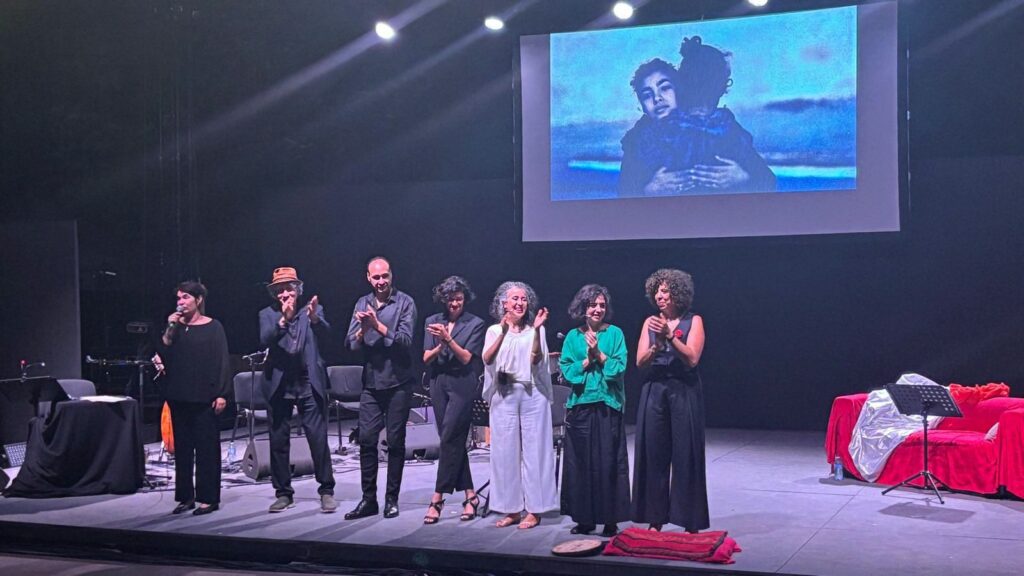 "La Discrétion", adaptation scénique du roman de Faïza Guène