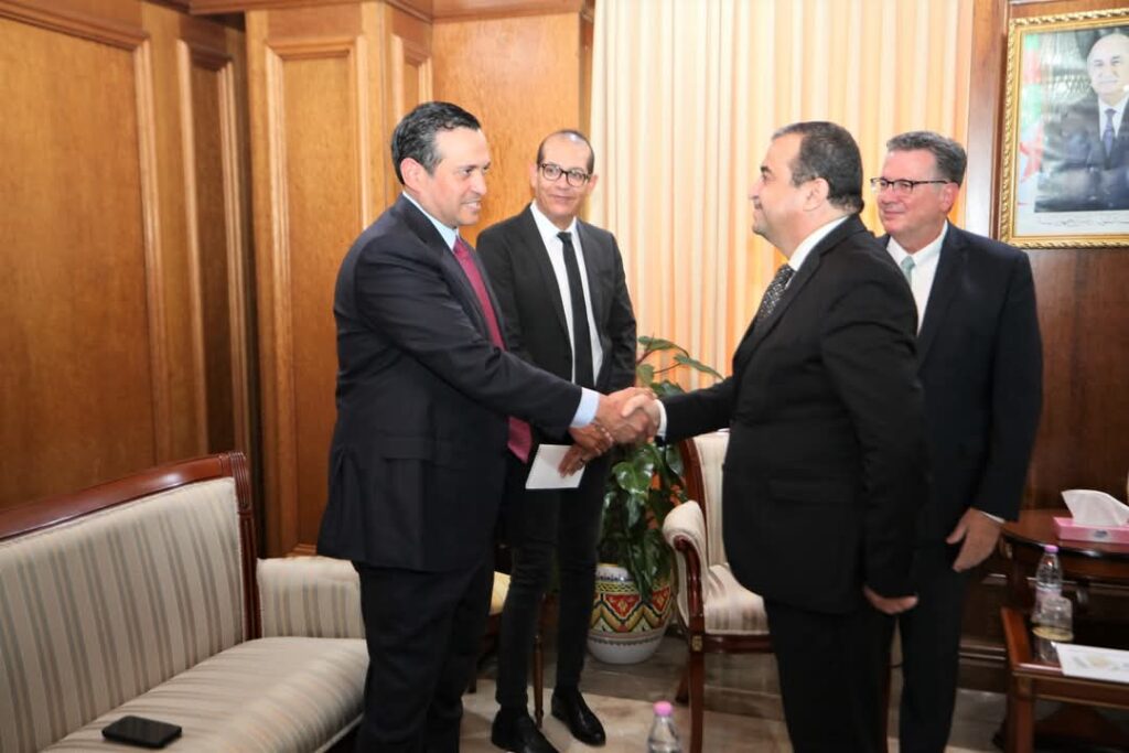 Arkab et le patron de Mitsubishi aero Power