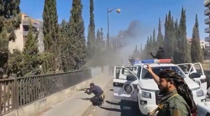 Combats communautaires en Syrie