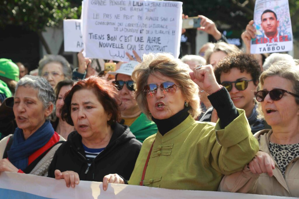 Femmes manif du Hirak