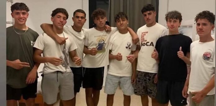 Adolescents Haraga algériens