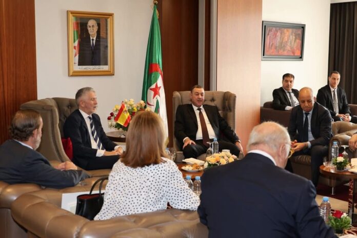 Saïd Sayoud avec son et son homologue espagnol, Fernando Grande-Marlaska