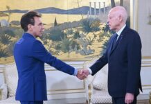 Tunisie : Kaïs Saïed convoque l’ambassadeur de l’UE et durcit le ton diplomatique Le président tunisien Kais Saïd a convoqué l’ambassadeur de l’Union européenne (UE) à Tunis, Giuseppe Perrone