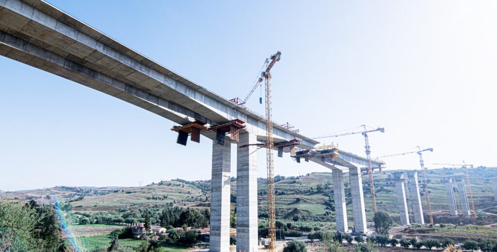 Pénétrante reliant Tizi Ouzou à l'autoroute Est-Ouest.