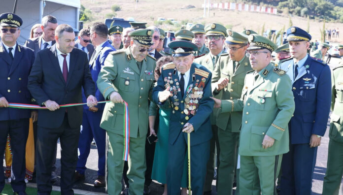 Hommage aux démineurs russes à El Tarf Hommage aux démineurs russes à El Tarf
