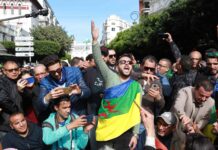 «Qqim a mm-is Uzzayri ! »… di tɣimit (« les assises ») n tmara !