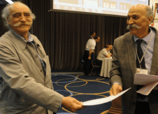 Professeur Mustapha Maaoui : « Soigner c’est avoir cette possibilité très particulière de faire intrusion dans l’intimité » Le professeur Maaoui avec le professeur Djilali