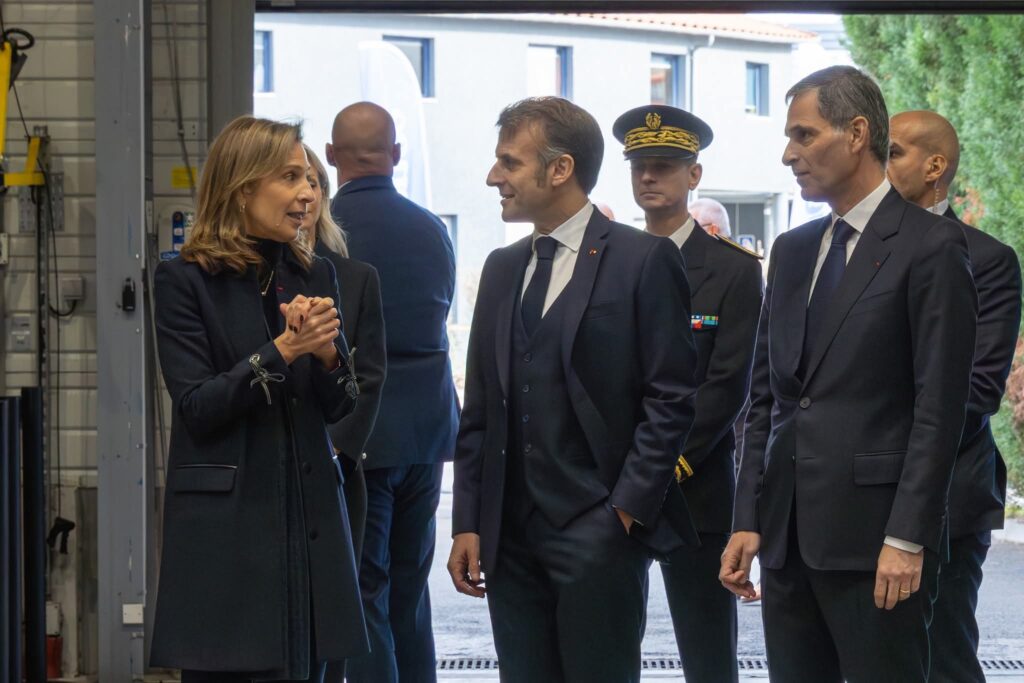 Macron à l’Entrepôt Solidaire de la Fondation CMA CGM