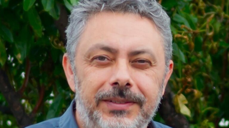 Marseille : Rémy Bazzali, un ouvrier contre la ville des milliardaires