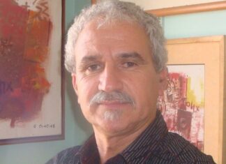 Smaïl Metmati : réinventer tifinagh entre calligraphie et peinture contemporaine Smaïl Metmati