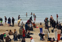 Marseille se jette à l’eau pour le Nouvel An Plage de Marseille