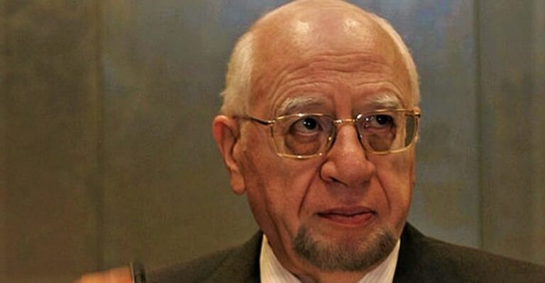 Le patrimoine français de Mohammed Bedjaoui sous enquête du Parquet national financier